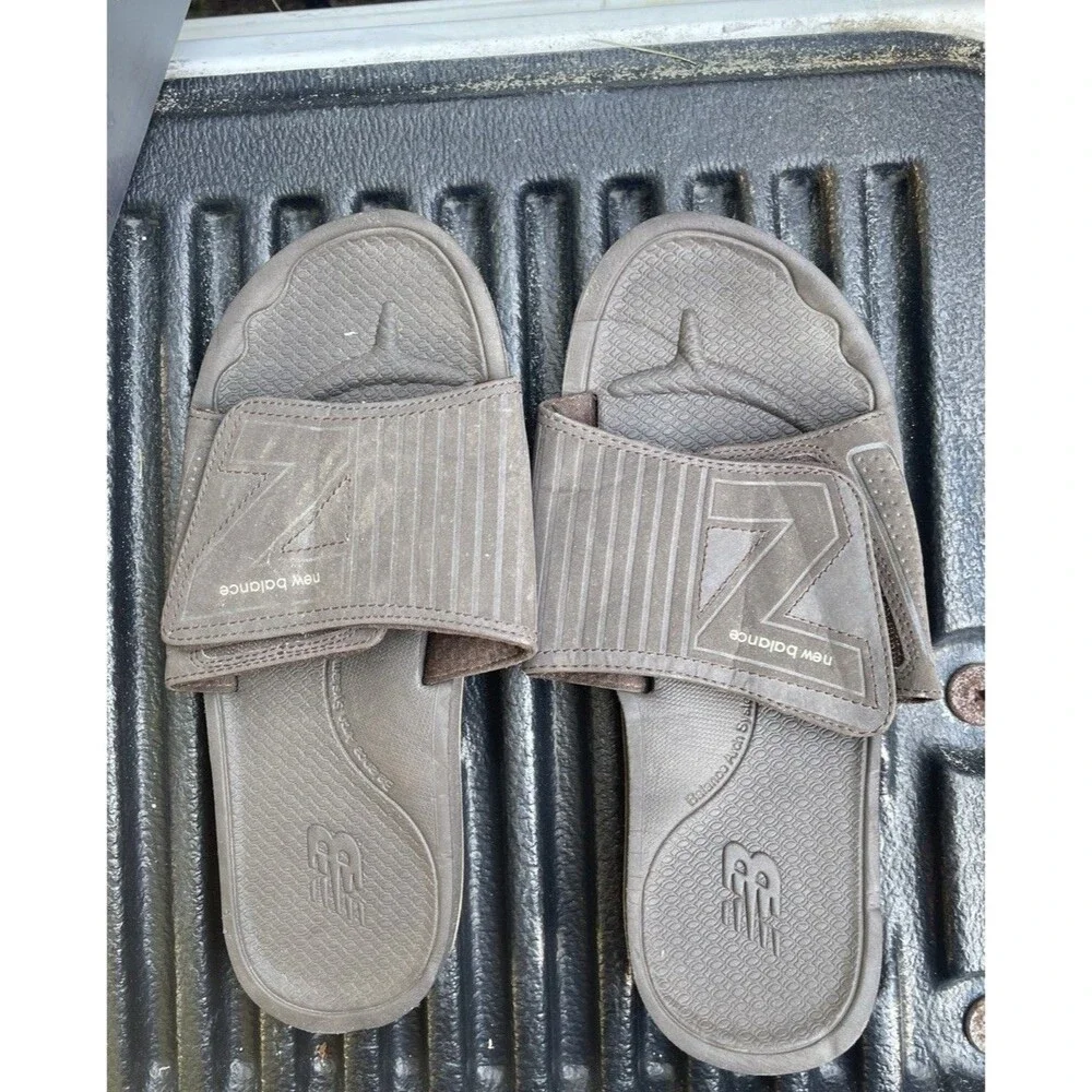 New Balance Slides Men Size 9 Brown